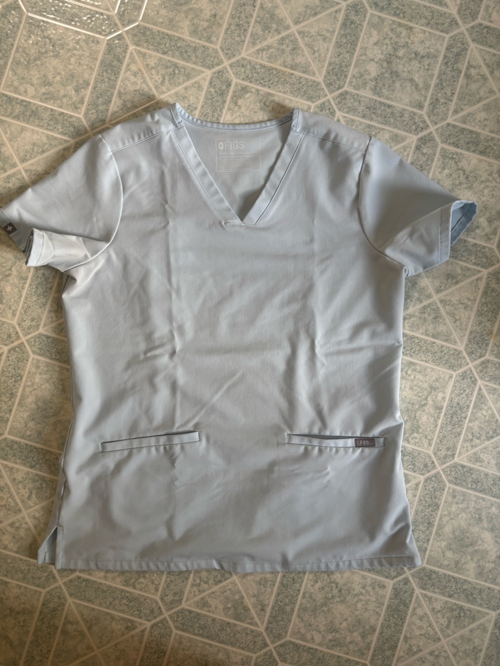 FIGS limited edition OPEN SKIES Casma scrub top